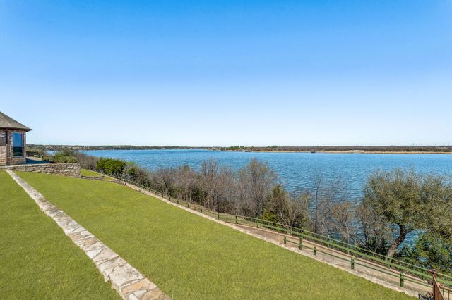 4204 Bluff View Drive, Granbury, TX 76048