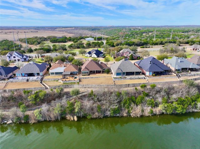 4204 Bluff View Drive, Granbury, TX 76048