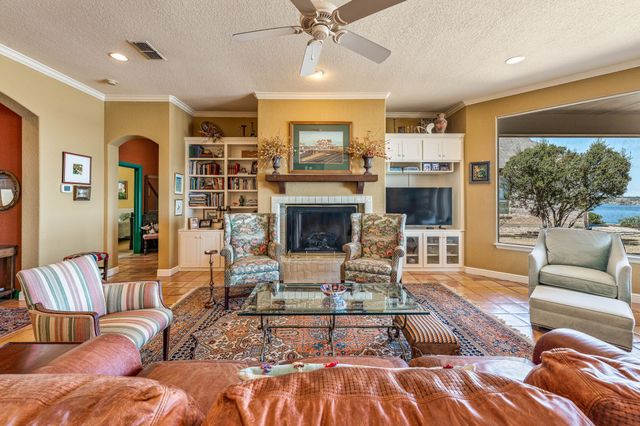 4204 Bluff View Drive, Granbury, TX 76048