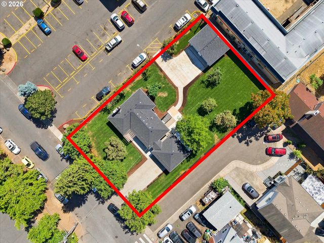 15938 Se ALDER St, Portland, OR 97233