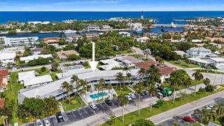 2748 NE 28th Avenue 20, Lighthouse Point, FL 33064