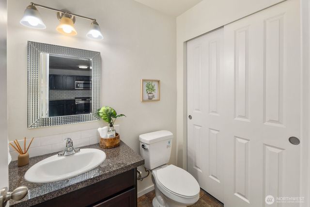 10686 NE Dawson Way, Kingston, WA 98346