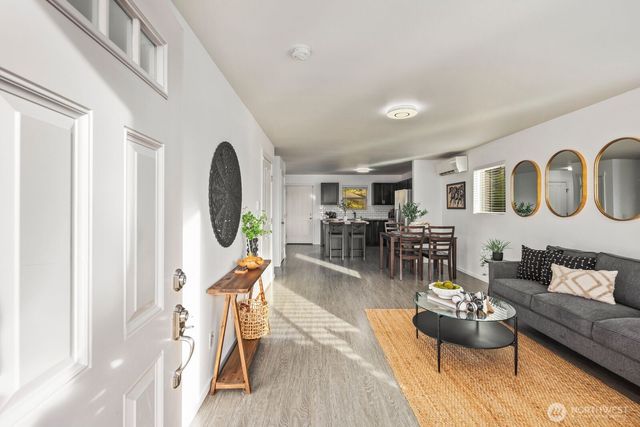 10686 NE Dawson Way, Kingston, WA 98346