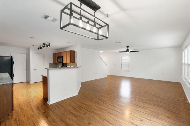 6629 Doyal DR, Austin, TX 78747