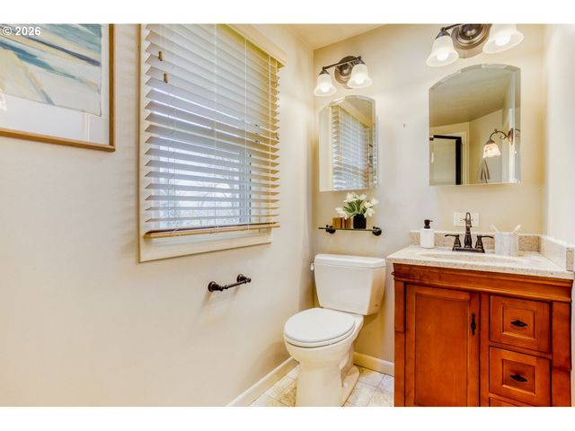 12525 Se RIDGECREST Rd, Happy Valley, OR 97086