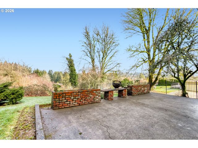 12525 Se RIDGECREST Rd, Happy Valley, OR 97086