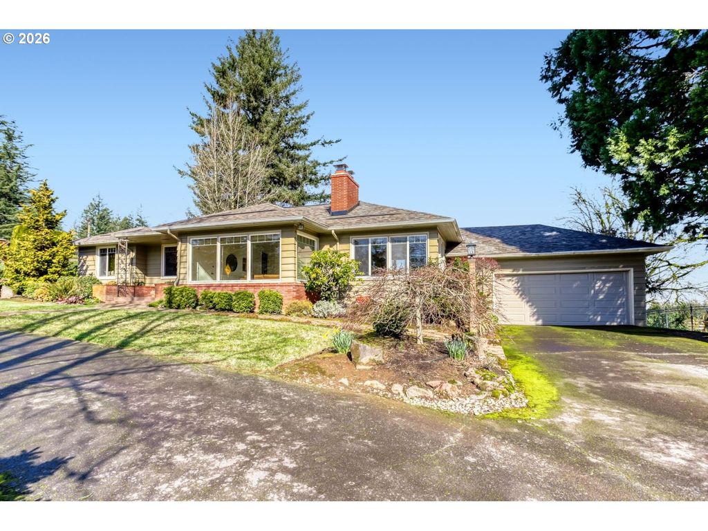 12525 Se RIDGECREST Rd, Happy Valley, OR 97086