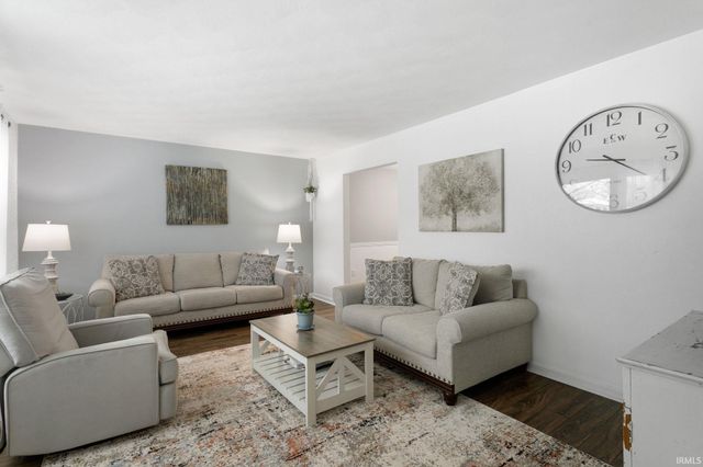 56036 Erhart Drive, Mishawaka, IN 46545