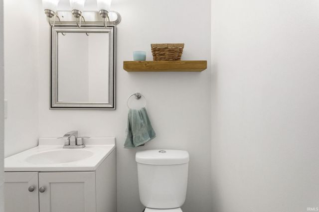 56036 Erhart Drive, Mishawaka, IN 46545