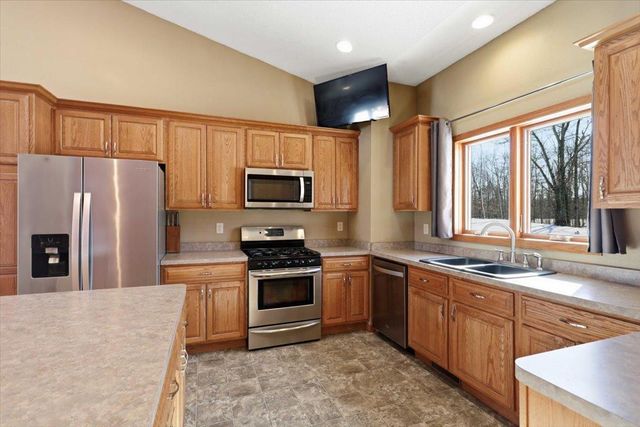 1804 290th Avenue, Mora, MN 55051