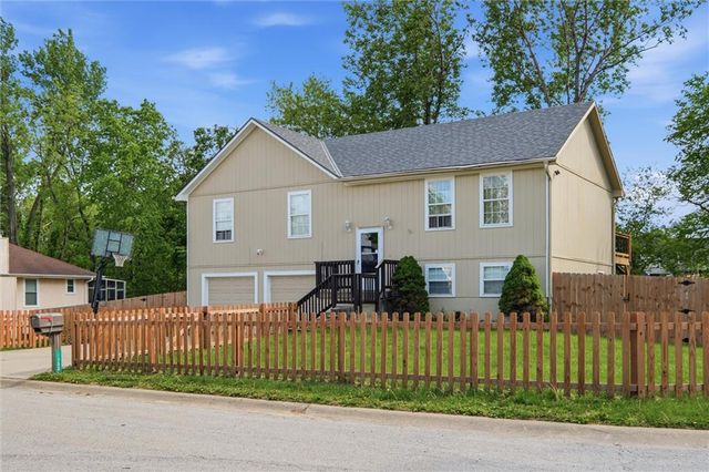 8953 Ann Avenue, Kansas City, KS 66112