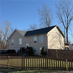 8953 Ann Avenue, Kansas City, KS 66112