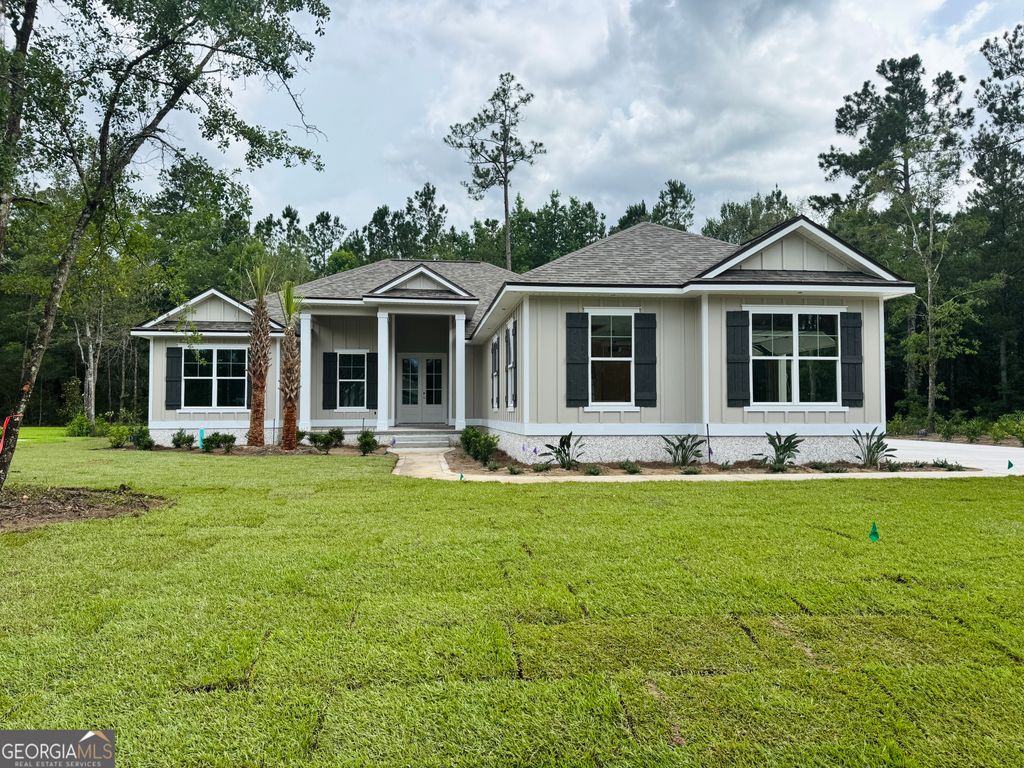 111 Branch Creek Road, Woodbine, GA 31569