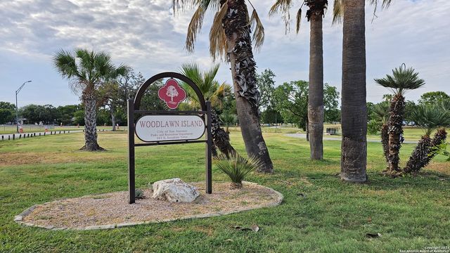 815 WAVERLY AVE, San Antonio, TX 78201