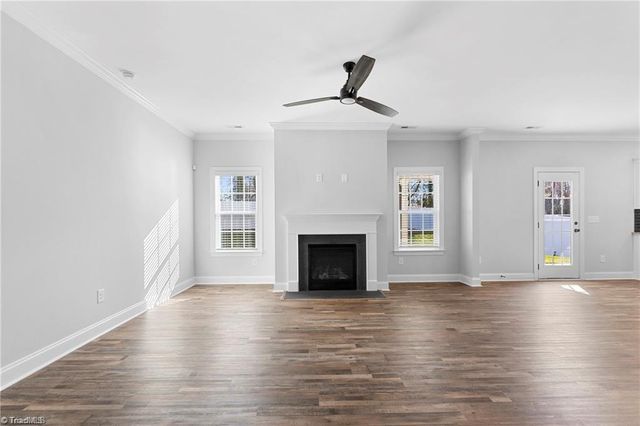 3051 Loch Drive, Winston-salem, NC 27106