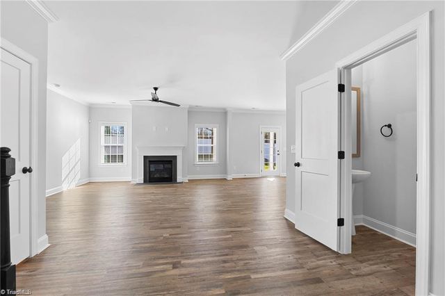 3051 Loch Drive, Winston-salem, NC 27106