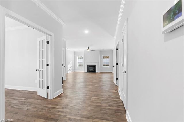 3051 Loch Drive, Winston-salem, NC 27106
