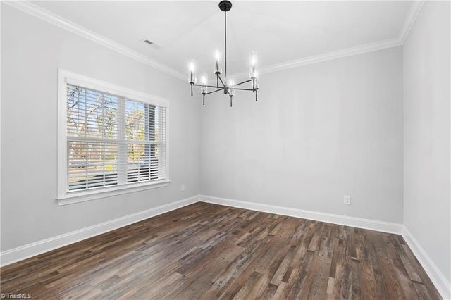 3051 Loch Drive, Winston-salem, NC 27106