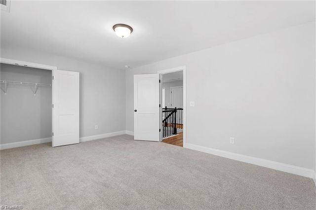 3051 Loch Drive, Winston-salem, NC 27106