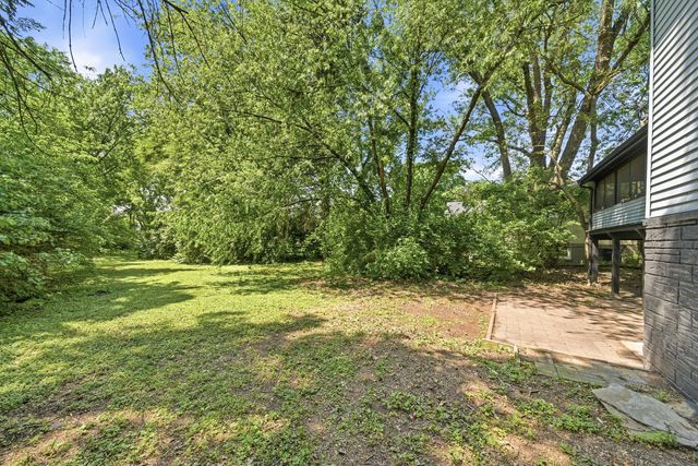 1302 S Lawler Avenue, Lombard, IL 60148