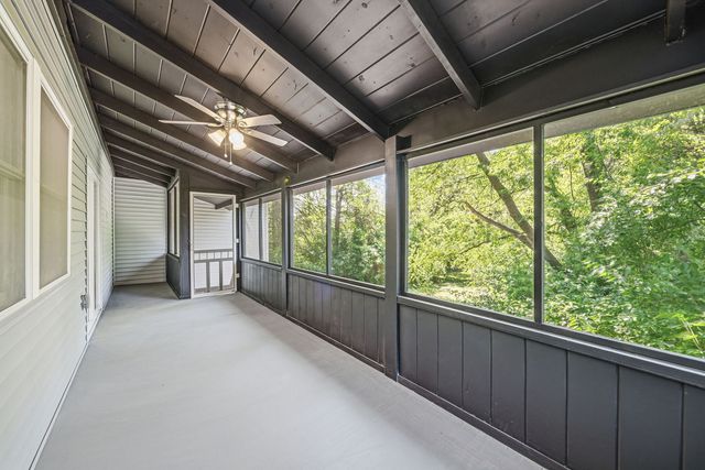 1302 S Lawler Avenue, Lombard, IL 60148