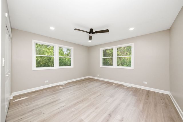 1302 S Lawler Avenue, Lombard, IL 60148