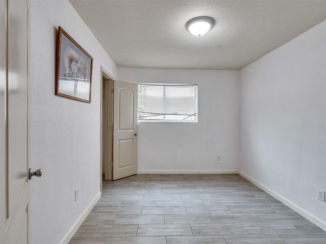 1701 Upland Drive 216, Houston, TX 77043