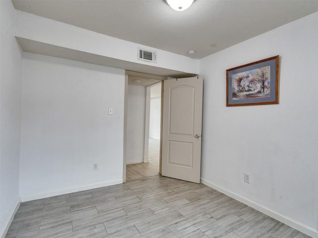 1701 Upland Drive 216, Houston, TX 77043