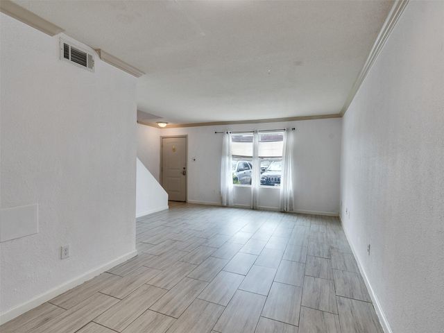 1701 Upland Drive 216, Houston, TX 77043