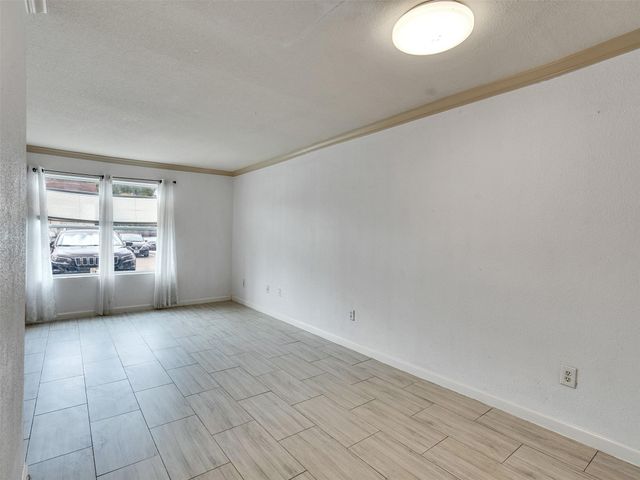 1701 Upland Drive 216, Houston, TX 77043