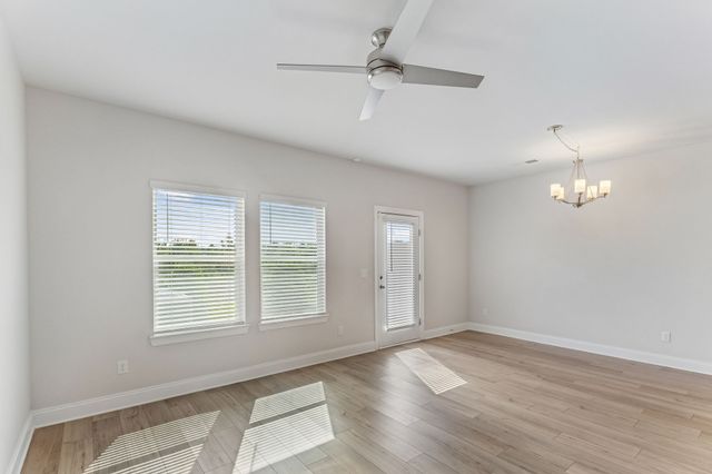 361 Coleman Ct, Columbia, TN 38401