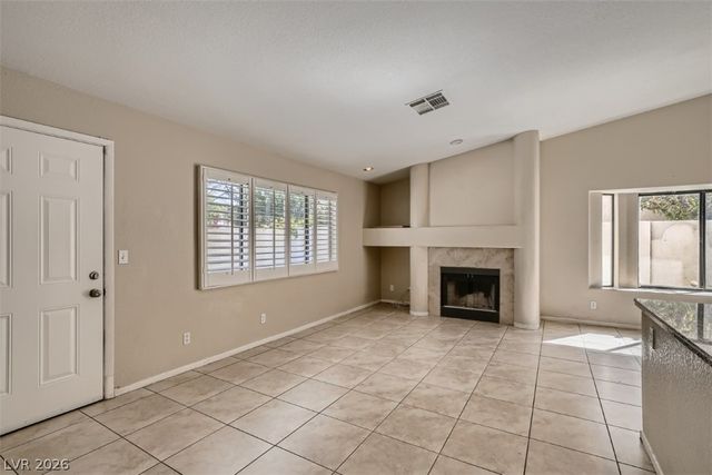 2224 Bear Valley Street, Las Vegas, NV 89128