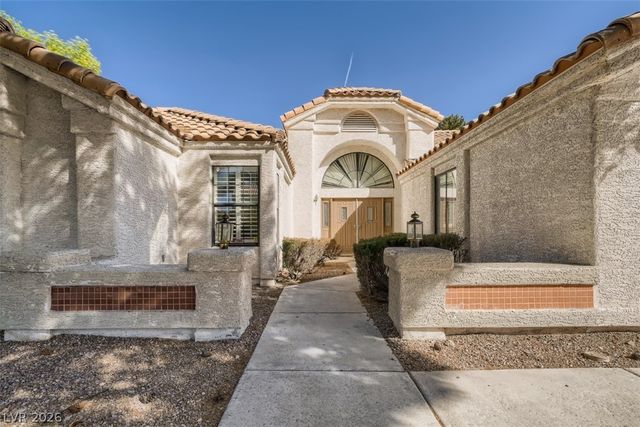 2224 Bear Valley Street, Las Vegas, NV 89128