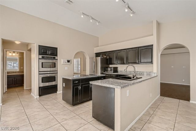 2224 Bear Valley Street, Las Vegas, NV 89128