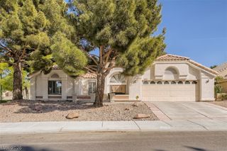 2224 Bear Valley Street, Las Vegas, NV 89128