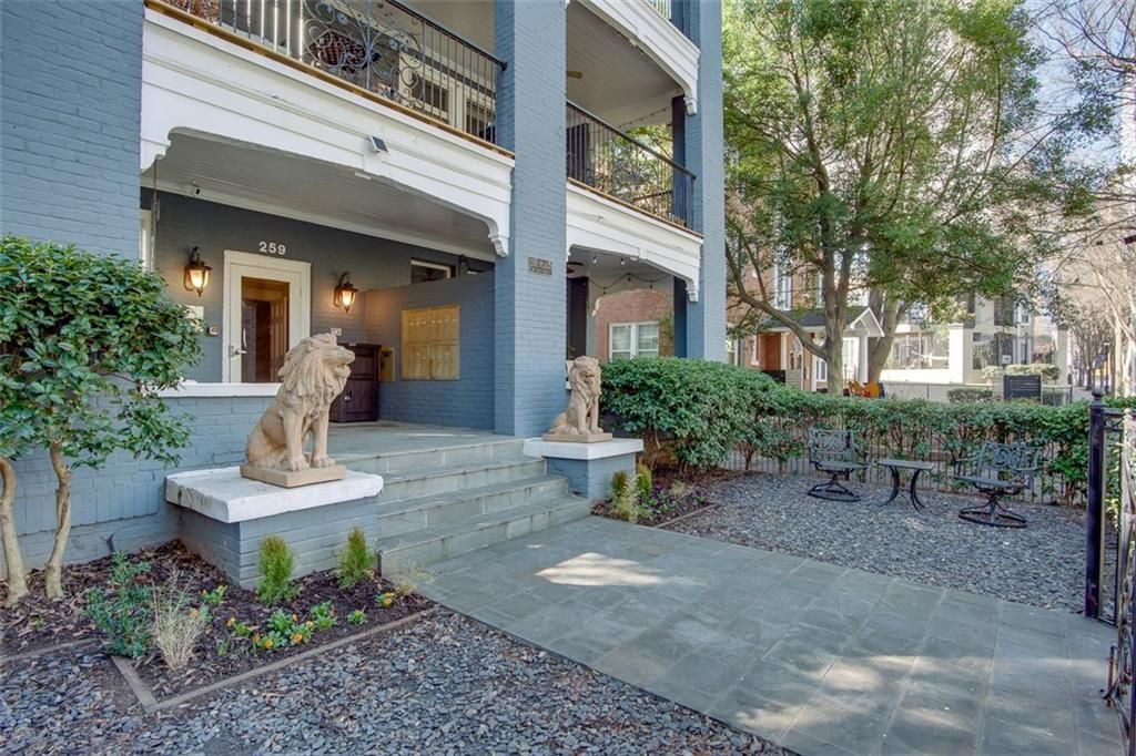 259 14TH NE Street 104, Atlanta, GA 30309