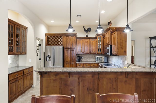 1005 S Yellowood Place W, Broken Arrow, OK 74012