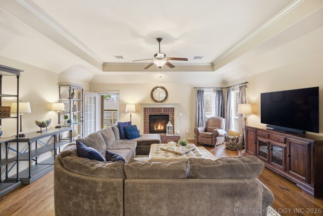 1005 S Yellowood Place W, Broken Arrow, OK 74012