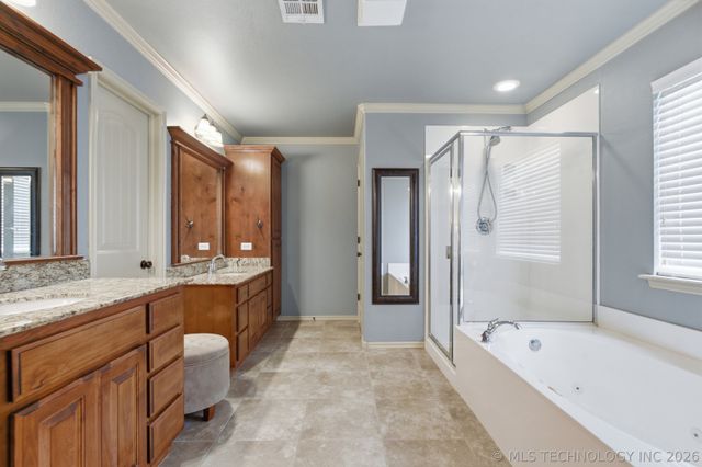 1005 S Yellowood Place W, Broken Arrow, OK 74012