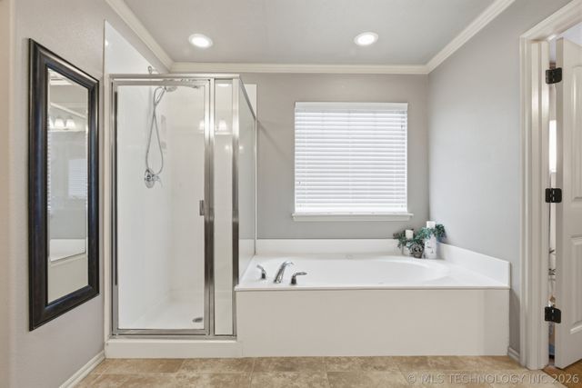 1005 S Yellowood Place W, Broken Arrow, OK 74012