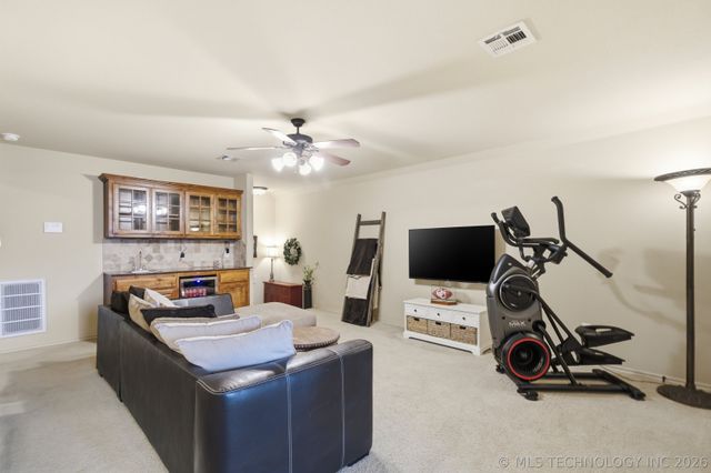 1005 S Yellowood Place W, Broken Arrow, OK 74012