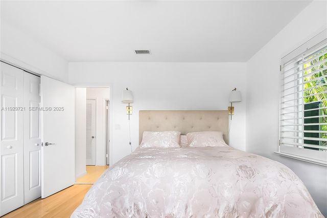 2085 Ixora Rd 0, North Miami, FL 33181