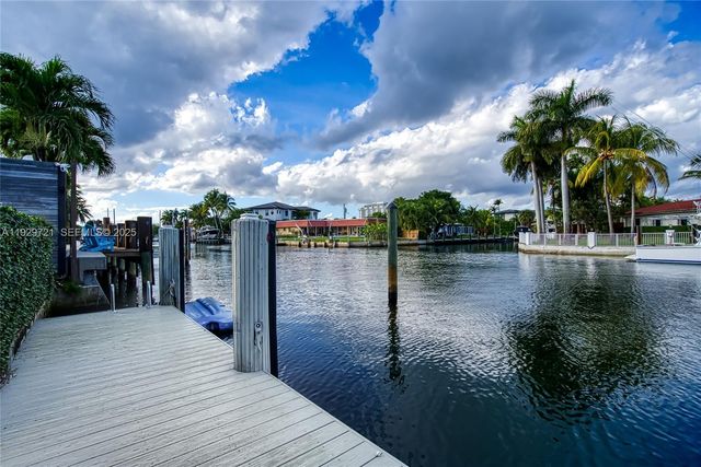 2085 Ixora Rd 0, North Miami, FL 33181