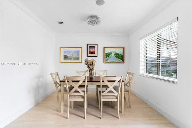 2085 Ixora Rd 0, North Miami, FL 33181