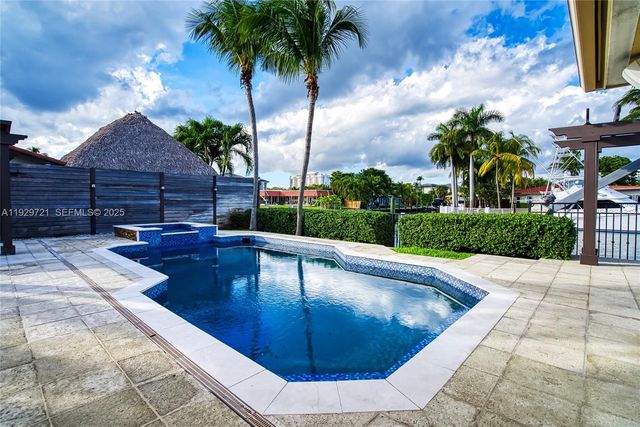 2085 Ixora Rd 0, North Miami, FL 33181