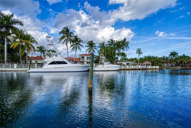 2085 Ixora Rd 0, North Miami, FL 33181