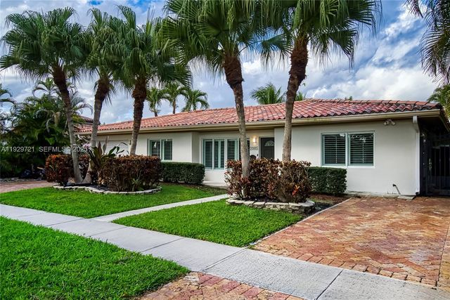 2085 Ixora Rd 0, North Miami, FL 33181