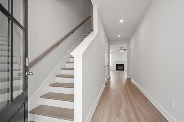 675 Smokey Quartz Way, Kennesaw, GA 30144
