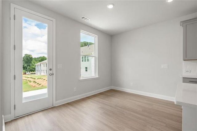 675 Smokey Quartz Way, Kennesaw, GA 30144