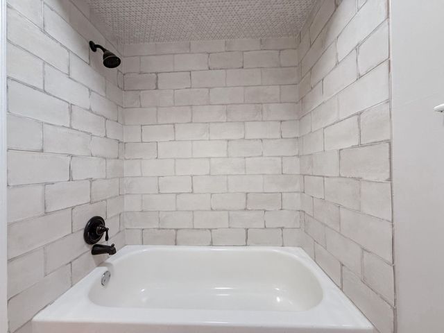 15619 Ripplewind Lane, Houston, TX 77068